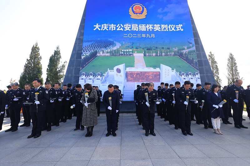 1696054338671783.jpg LEE_0952.JPG